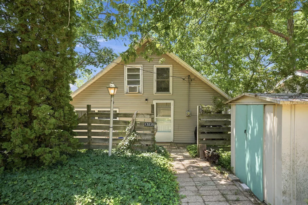 13035 S Englewright Drive Ensley Township, MI 49343