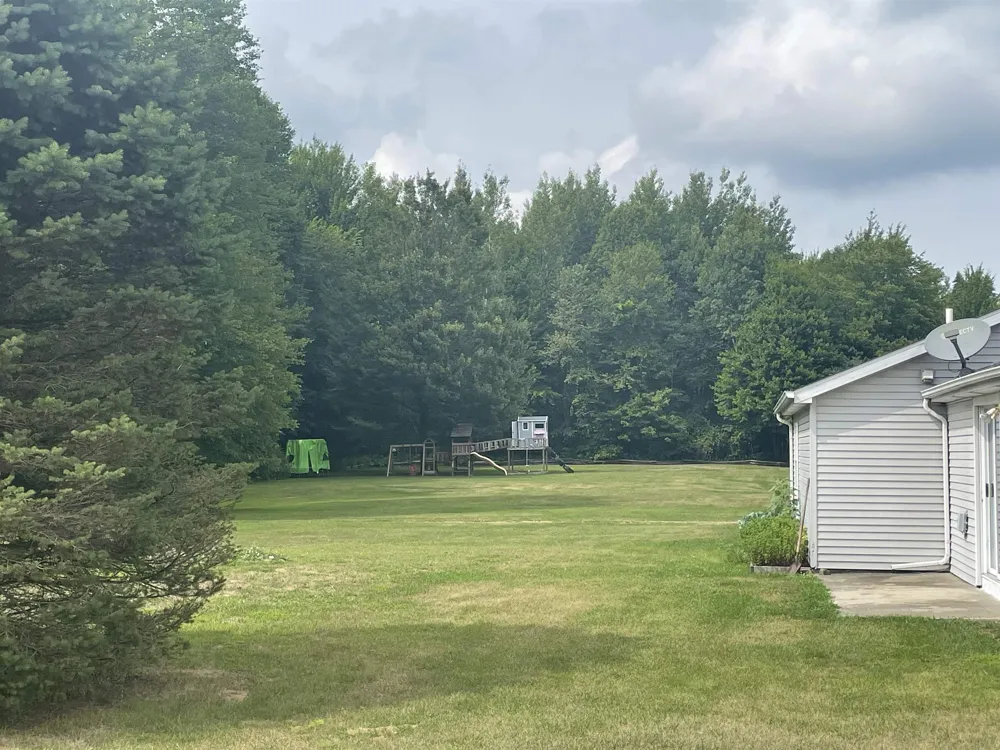4112 W Sanilac Road Juniata Township, MI 48768