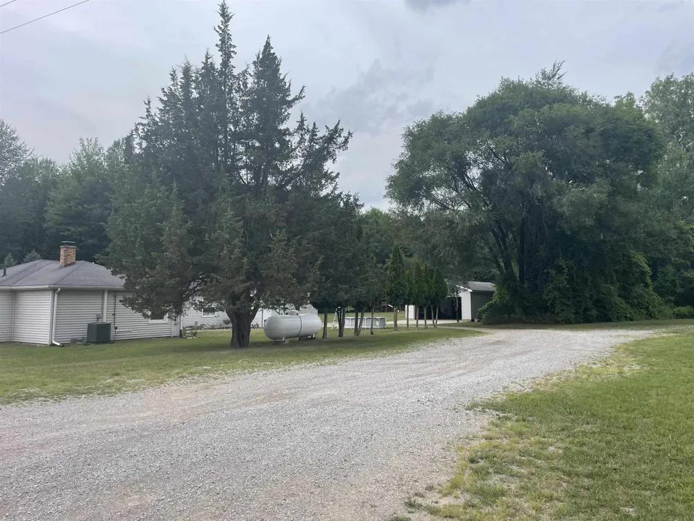 4112 W Sanilac Road Juniata Township, MI 48768