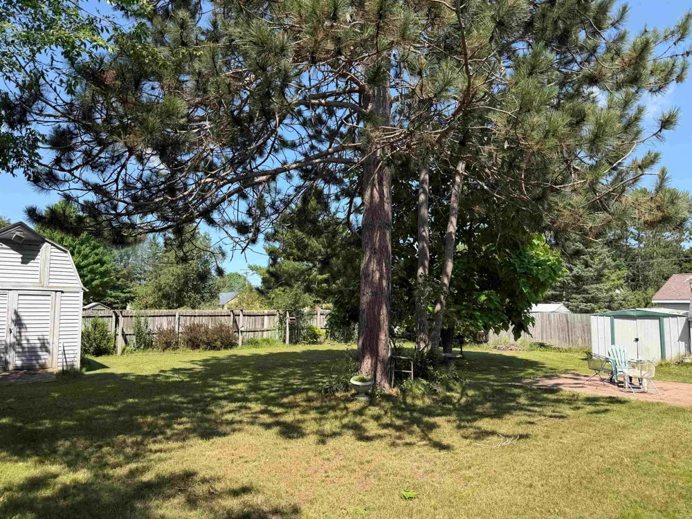609 7th Street South Arm Township, MI 49727