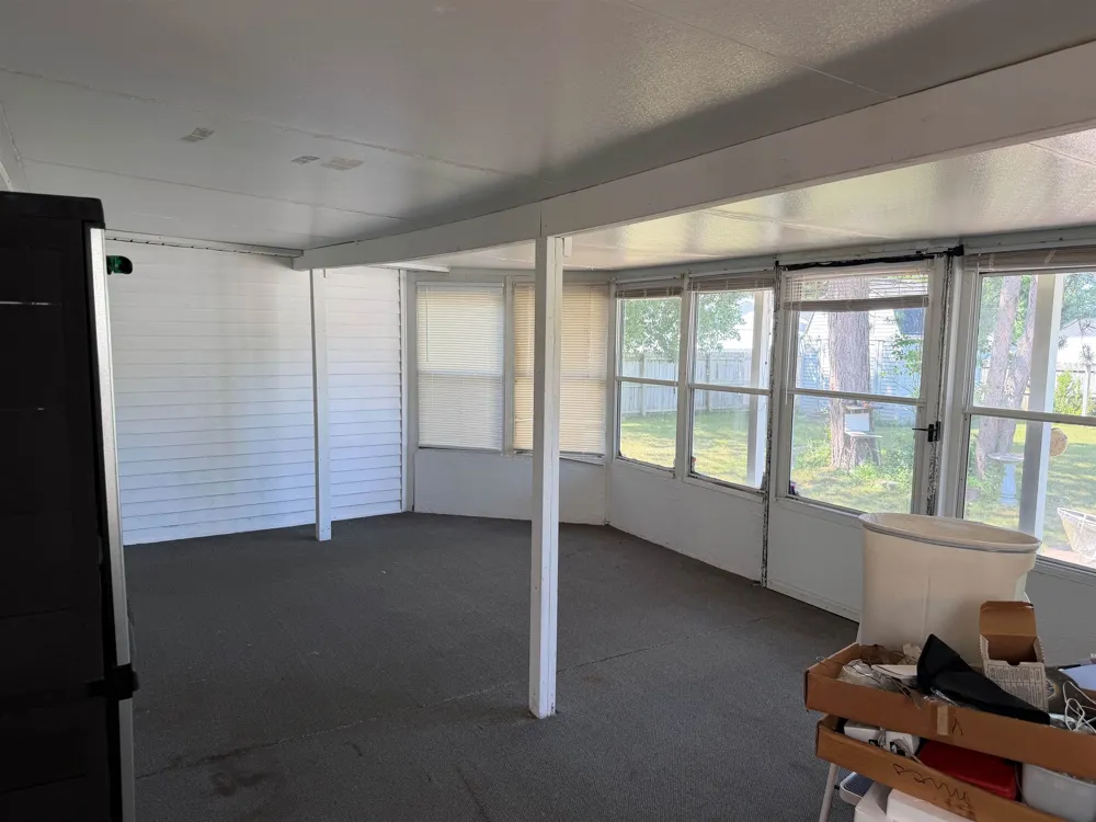 609 7th Street South Arm Township, MI 49727