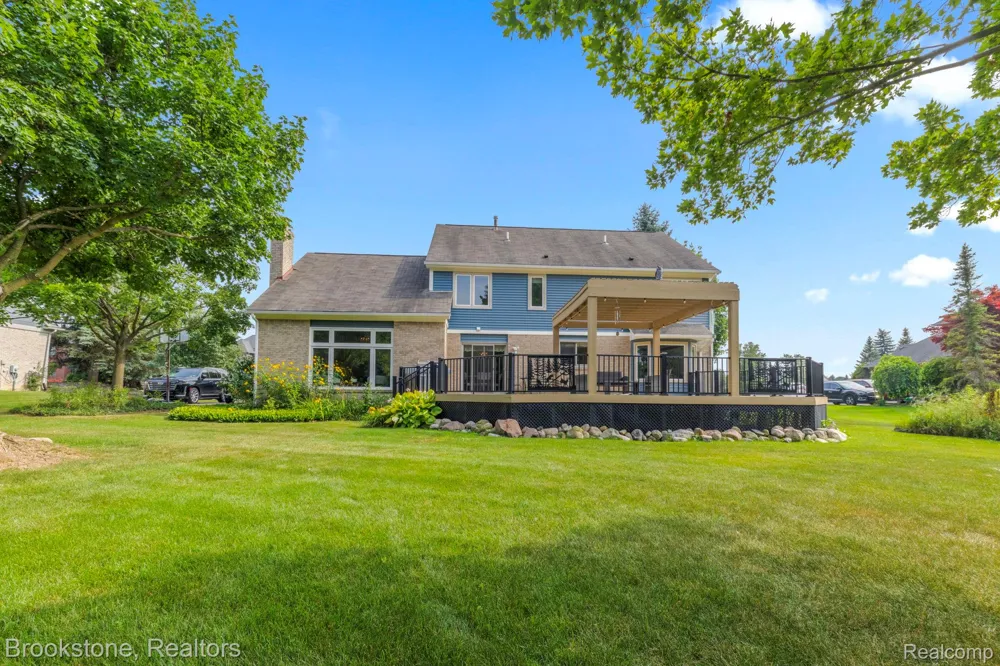 12495 Howland Park Drive Plymouth Charter Township, MI 48170