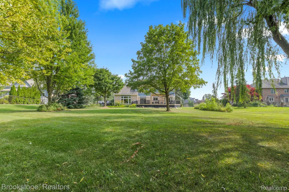 12495 Howland Park Drive Plymouth Charter Township, MI 48170