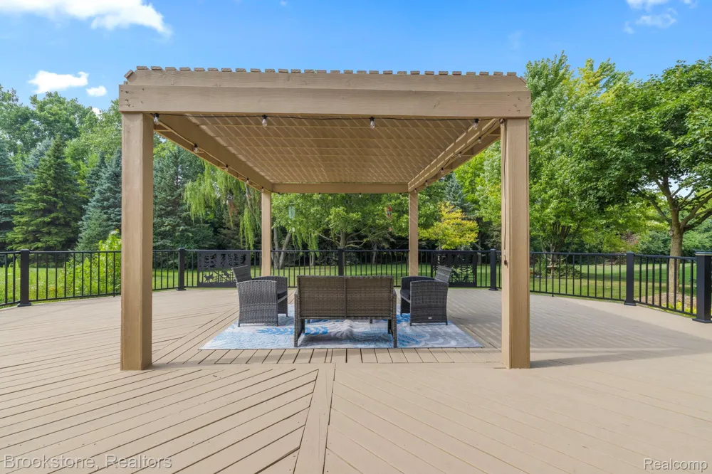 12495 Howland Park Drive Plymouth Charter Township, MI 48170