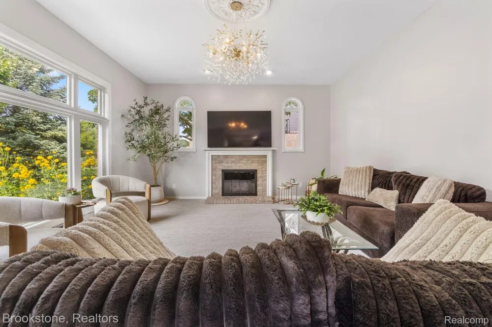 12495 Howland Park Drive Plymouth Charter Township, MI 48170