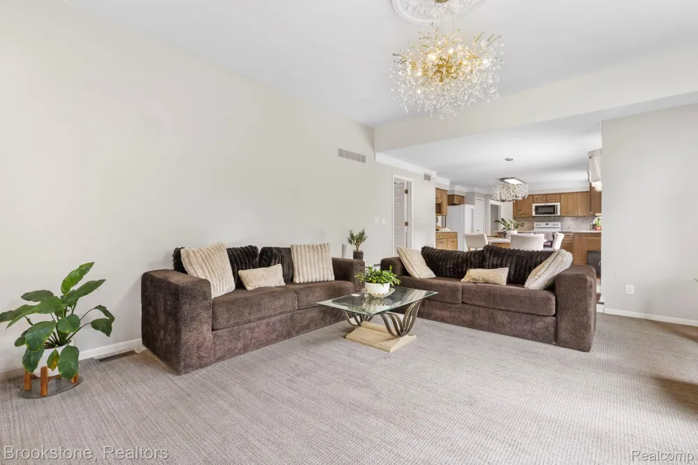 12495 Howland Park Drive Plymouth Charter Township, MI 48170