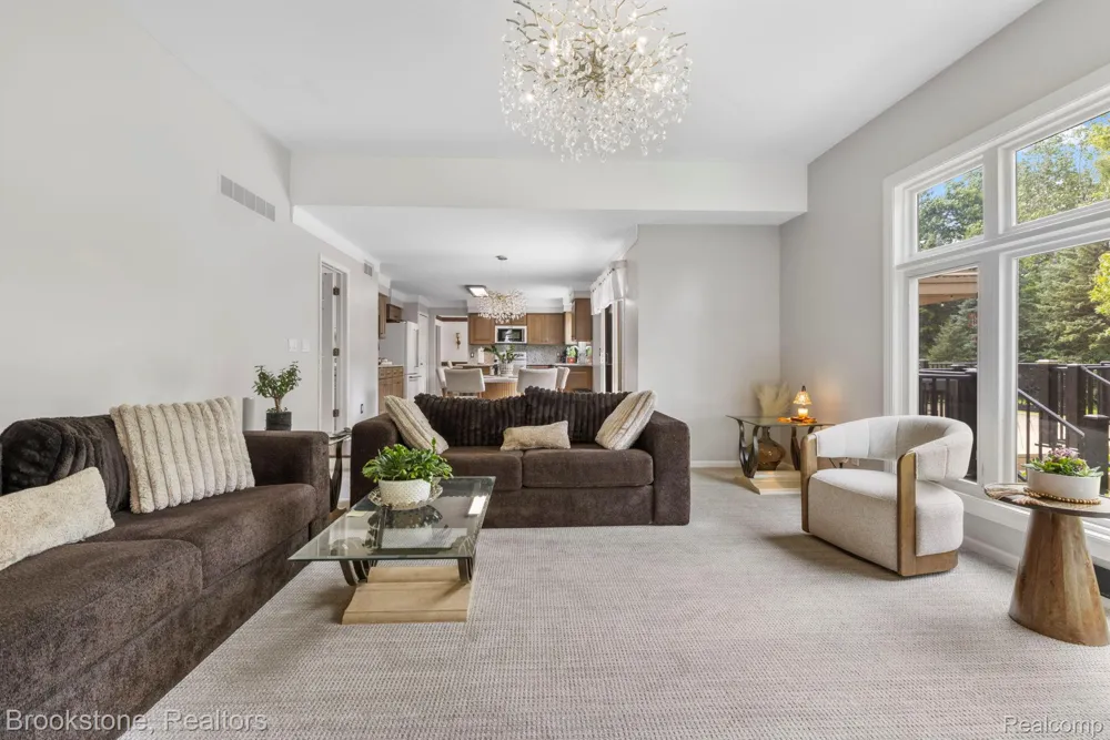 12495 Howland Park Drive Plymouth Charter Township, MI 48170
