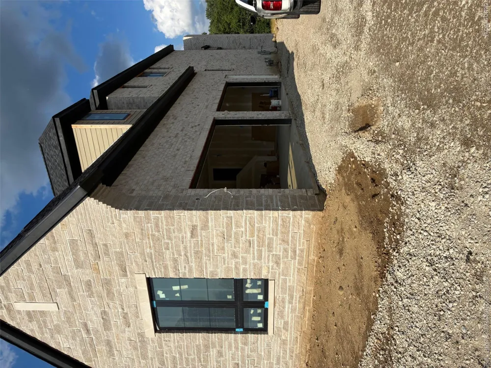 3356 Alpine Troy City, MI 48084