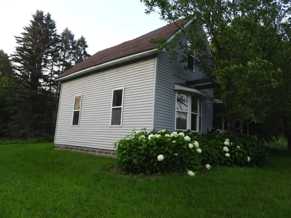 7439 E 22 1/2 ROAD Cedar Creek Township, MI 49663