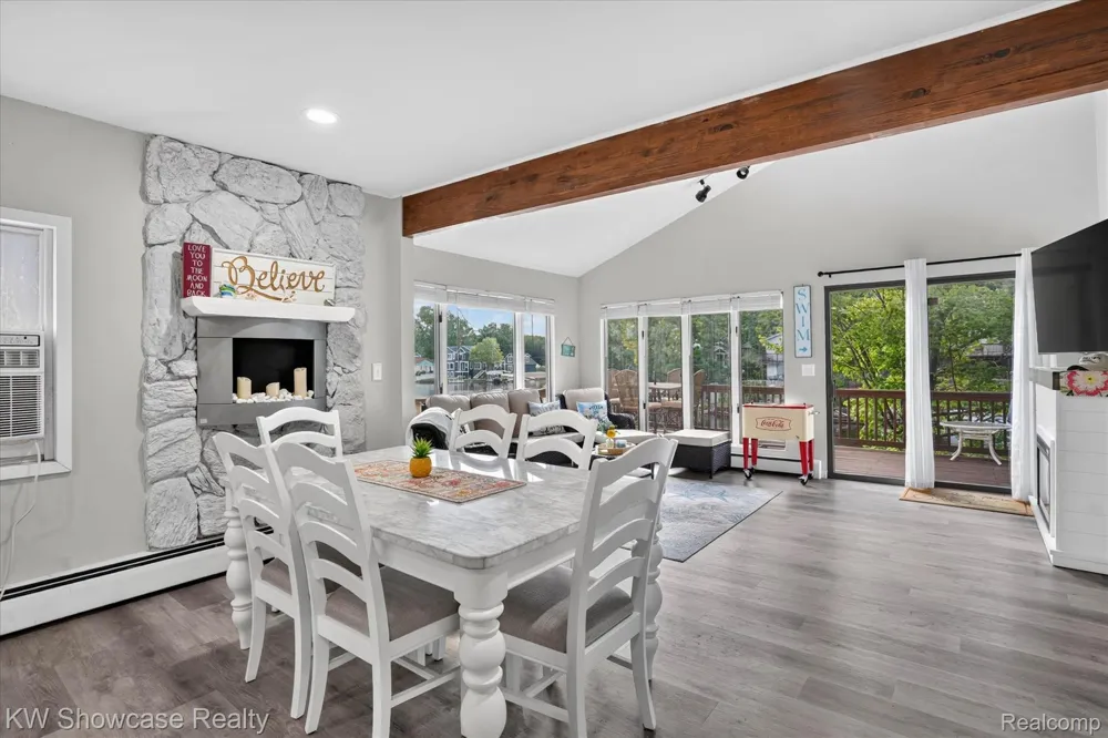11438 RIVERBANK LANE Putnam Township, MI 48169