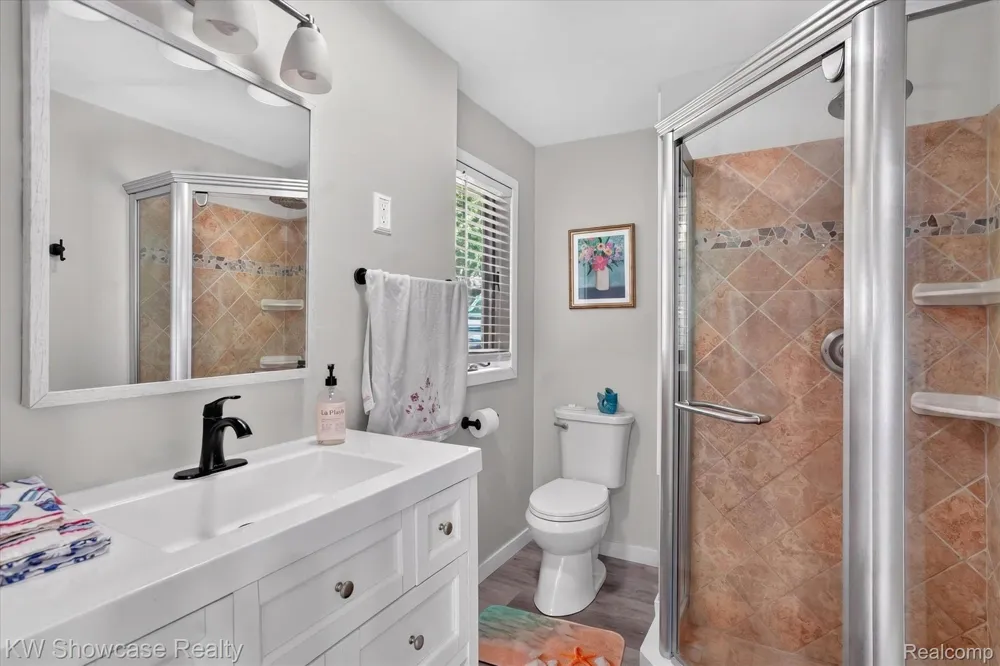 11438 RIVERBANK LANE Putnam Township, MI 48169