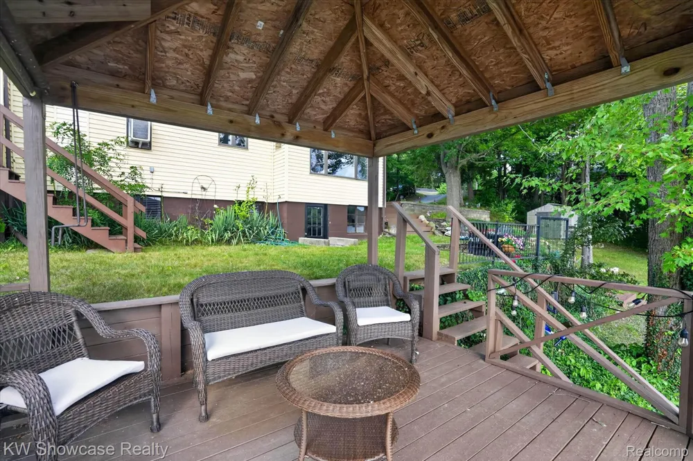 11438 RIVERBANK LANE Putnam Township, MI 48169