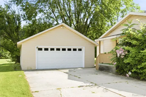 4181 Maes Drive