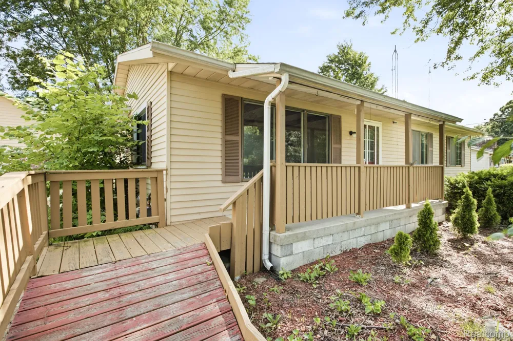 4181 Maes Drive Port Huron Charter Township, MI 48060
