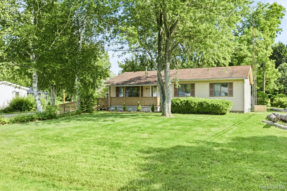 4181 Maes Drive Port Huron Charter Township, MI 48060