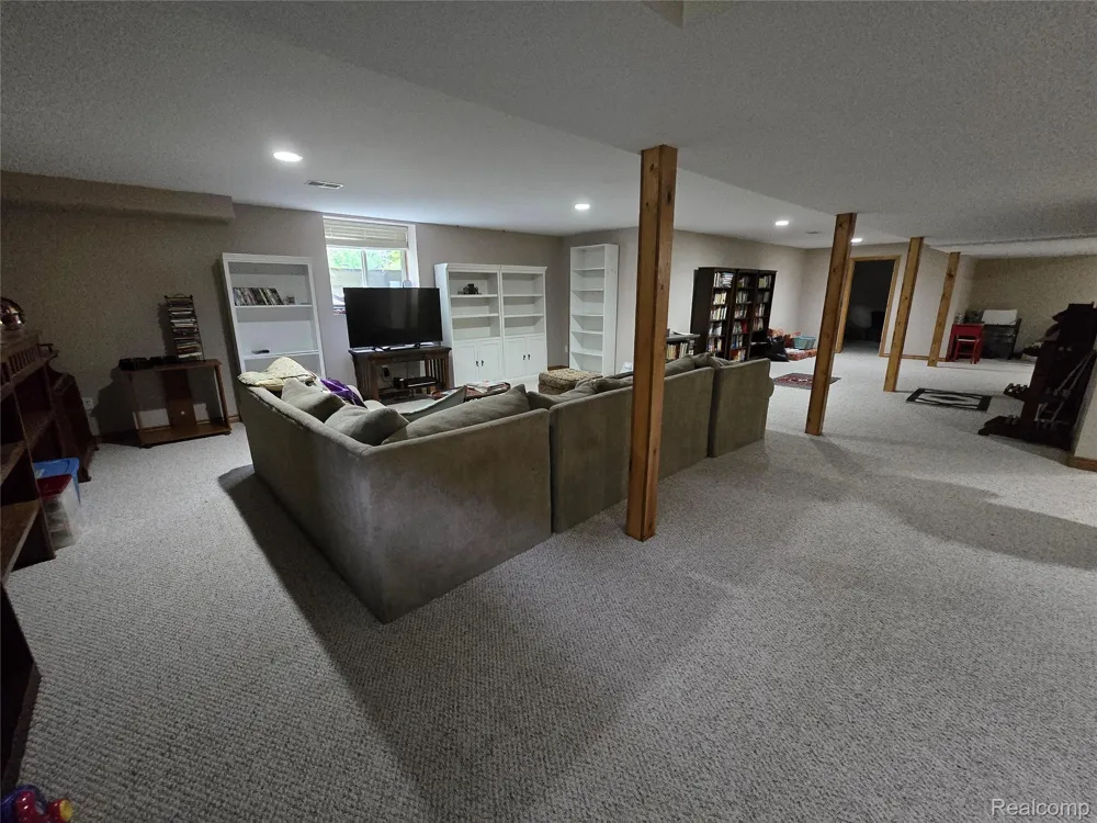 3391 Burwick Drive Port Huron Charter Township, MI 48060
