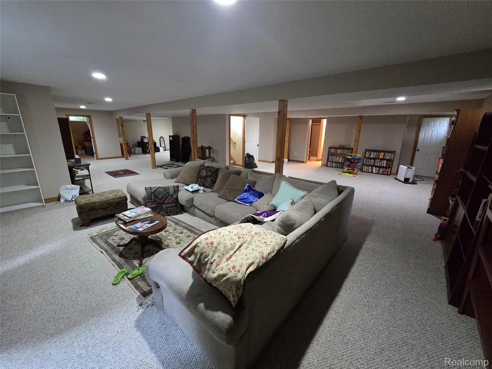 3391 Burwick Drive Port Huron Charter Township, MI 48060