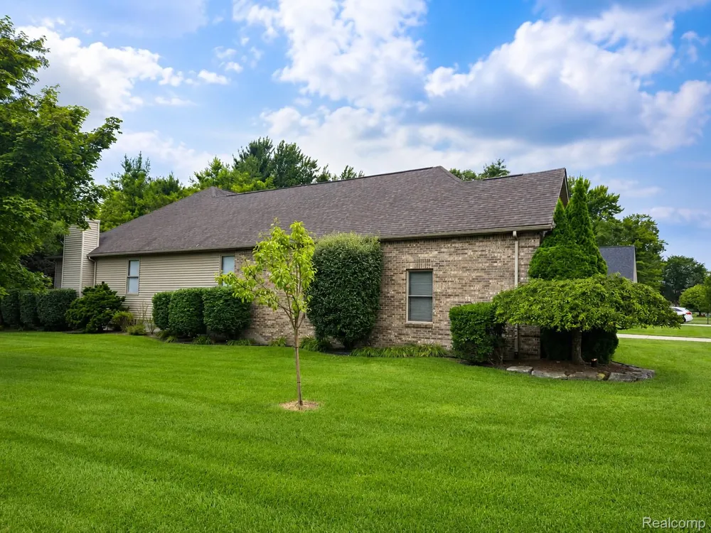 3391 Burwick Drive Port Huron Charter Township, MI 48060