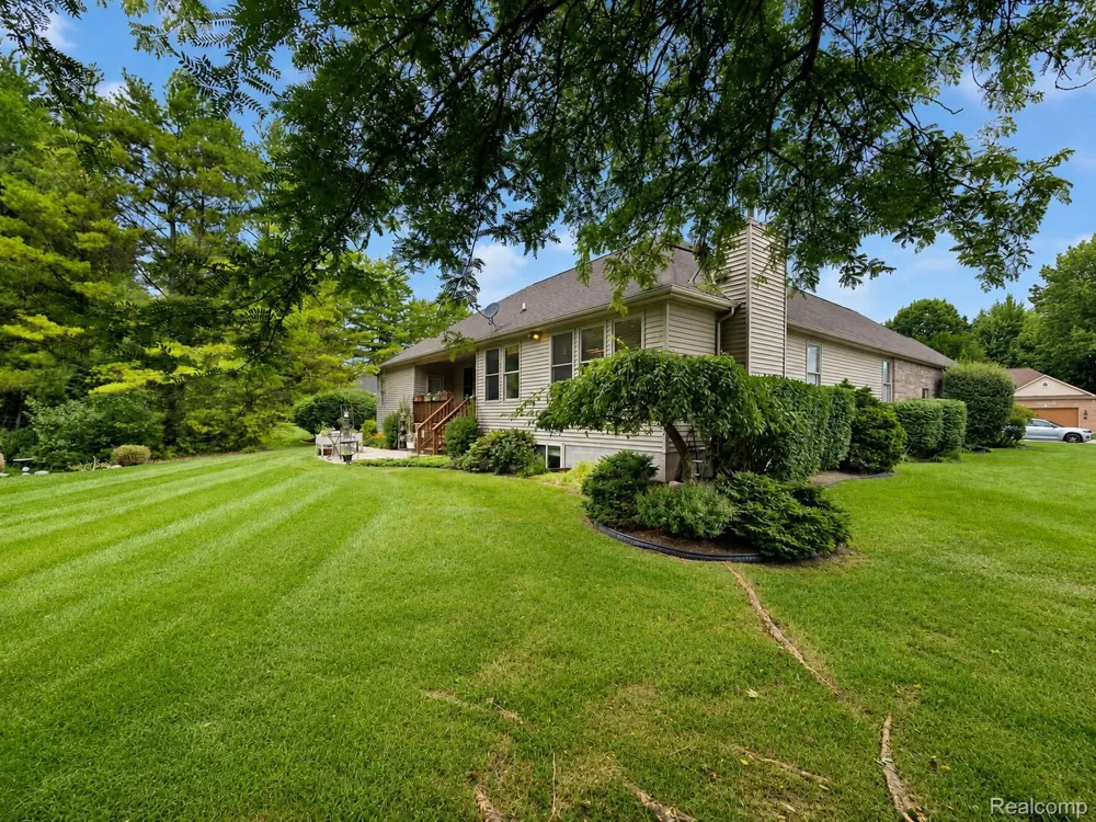 3391 Burwick Drive Port Huron Charter Township, MI 48060