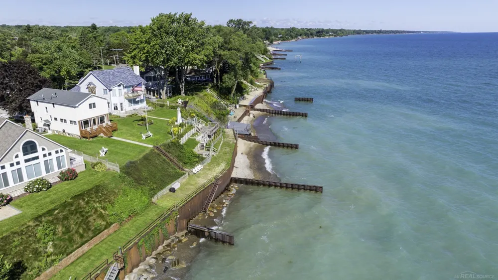 7769 Lakeview Drive Worth Township, MI 48450