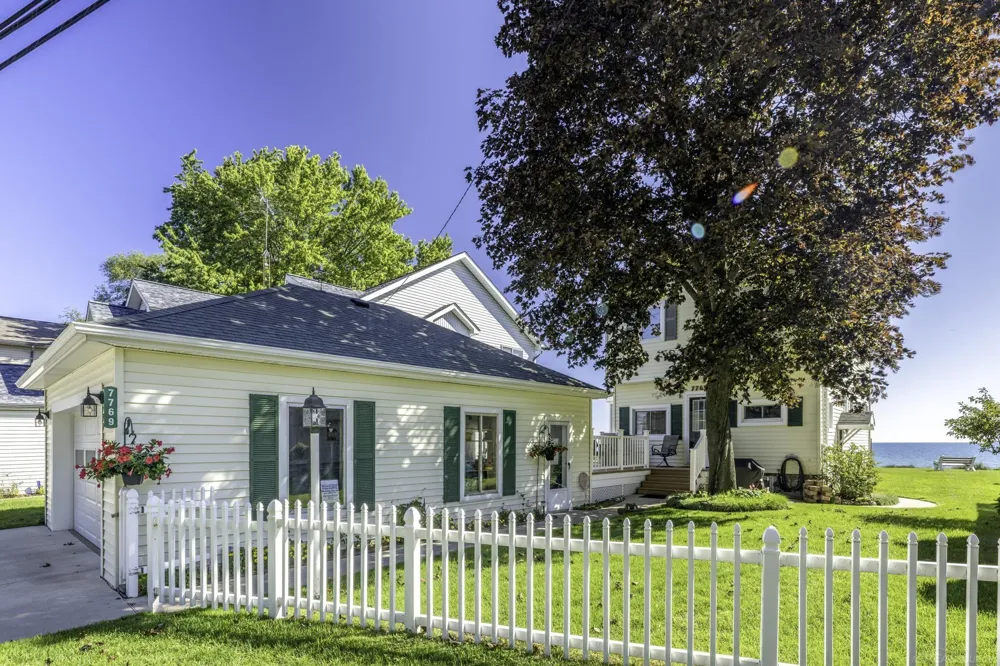 7769 Lakeview Drive Worth Township, MI 48450