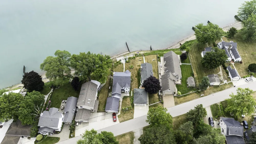 7769 Lakeview Drive Worth Township, MI 48450