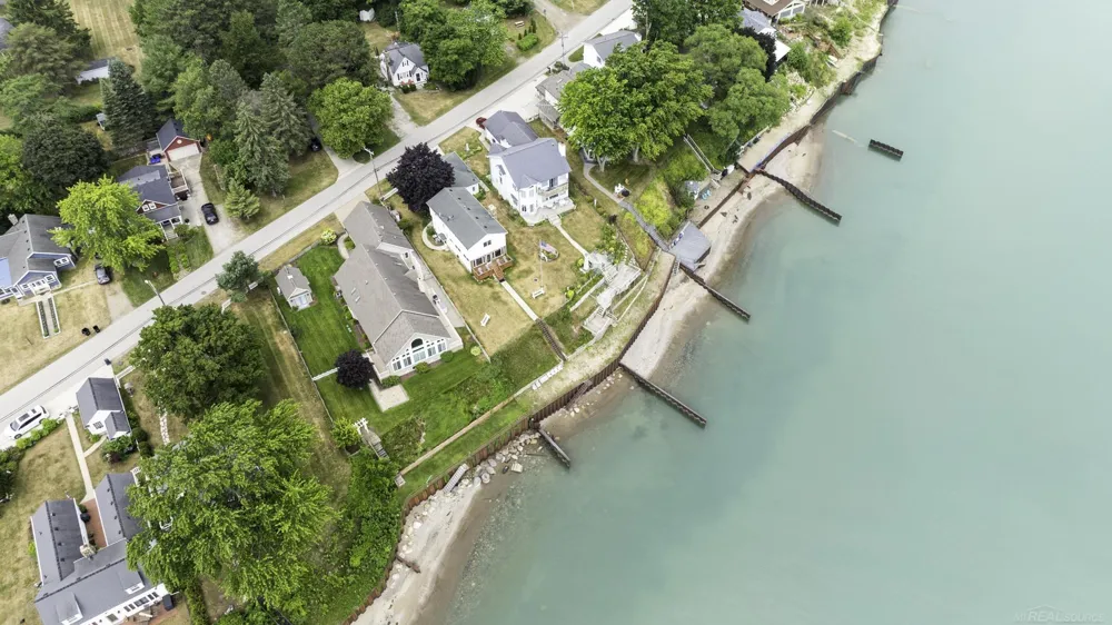 7769 Lakeview Drive Worth Township, MI 48450
