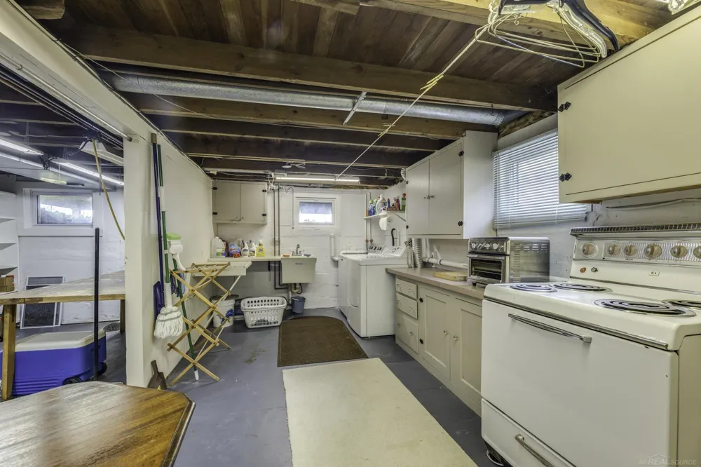7769 Lakeview Drive Worth Township, MI 48450