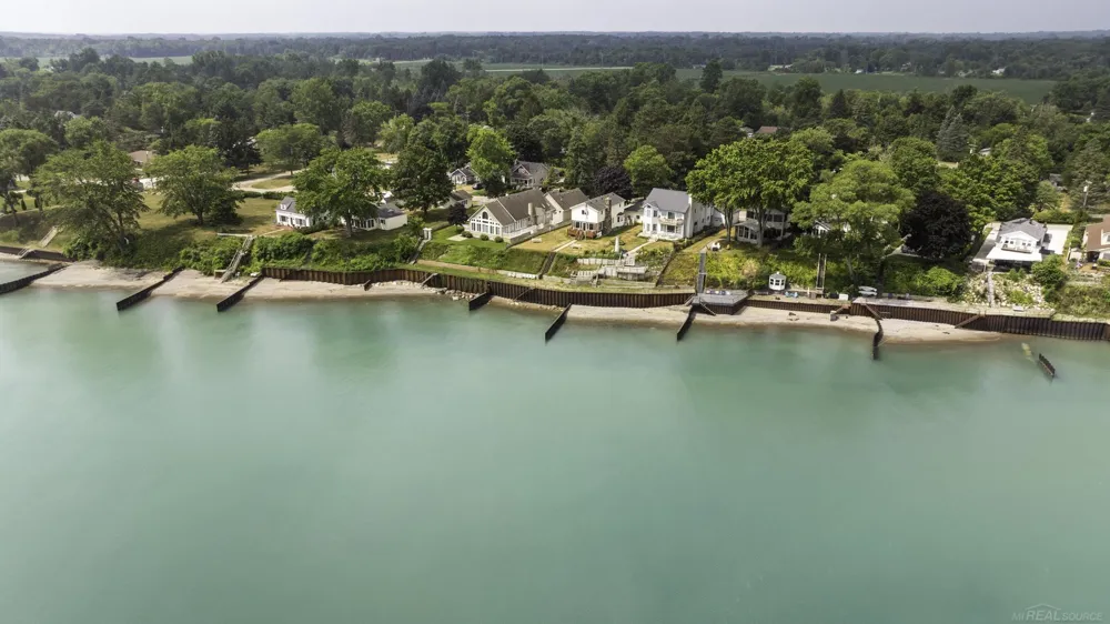 7769 Lakeview Drive Worth Township, MI 48450