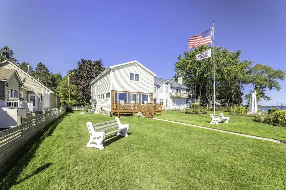7769 Lakeview Drive Worth Township, MI 48450