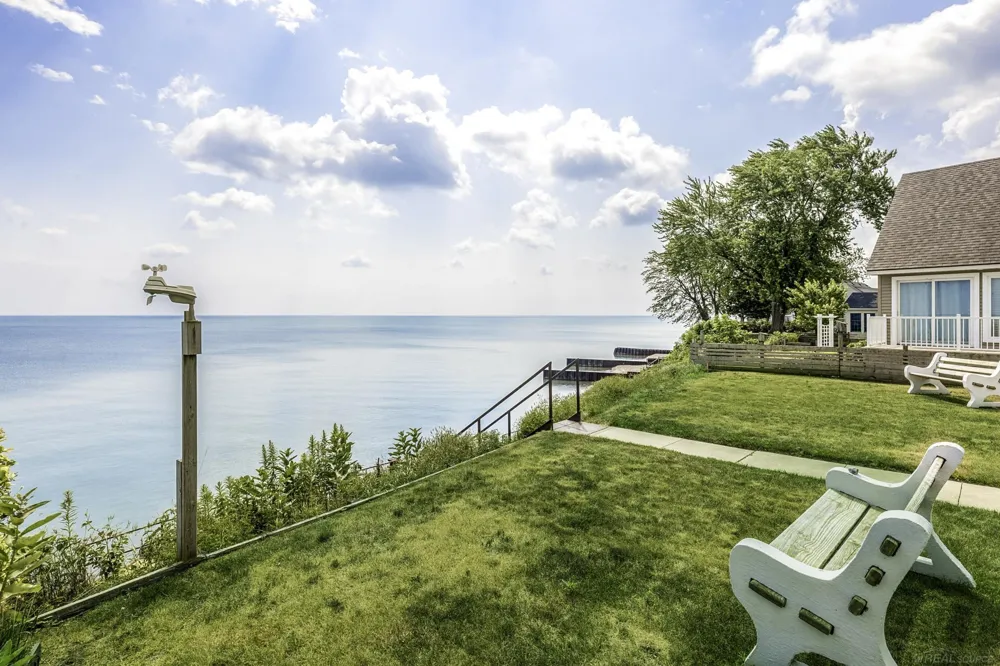 7769 Lakeview Drive Worth Township, MI 48450