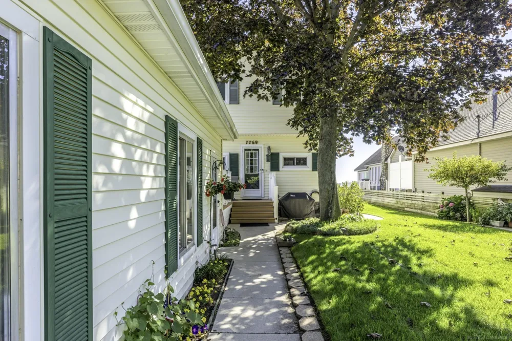 7769 Lakeview Drive Worth Township, MI 48450