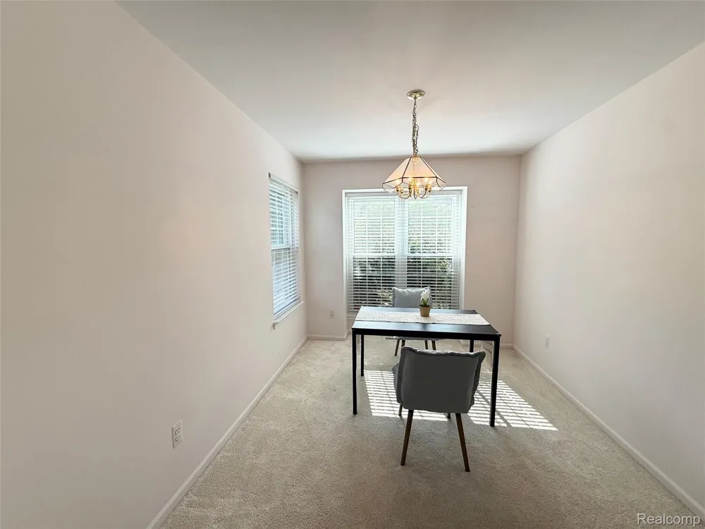 47114 Scarlet Drive S Novi City, MI 48374