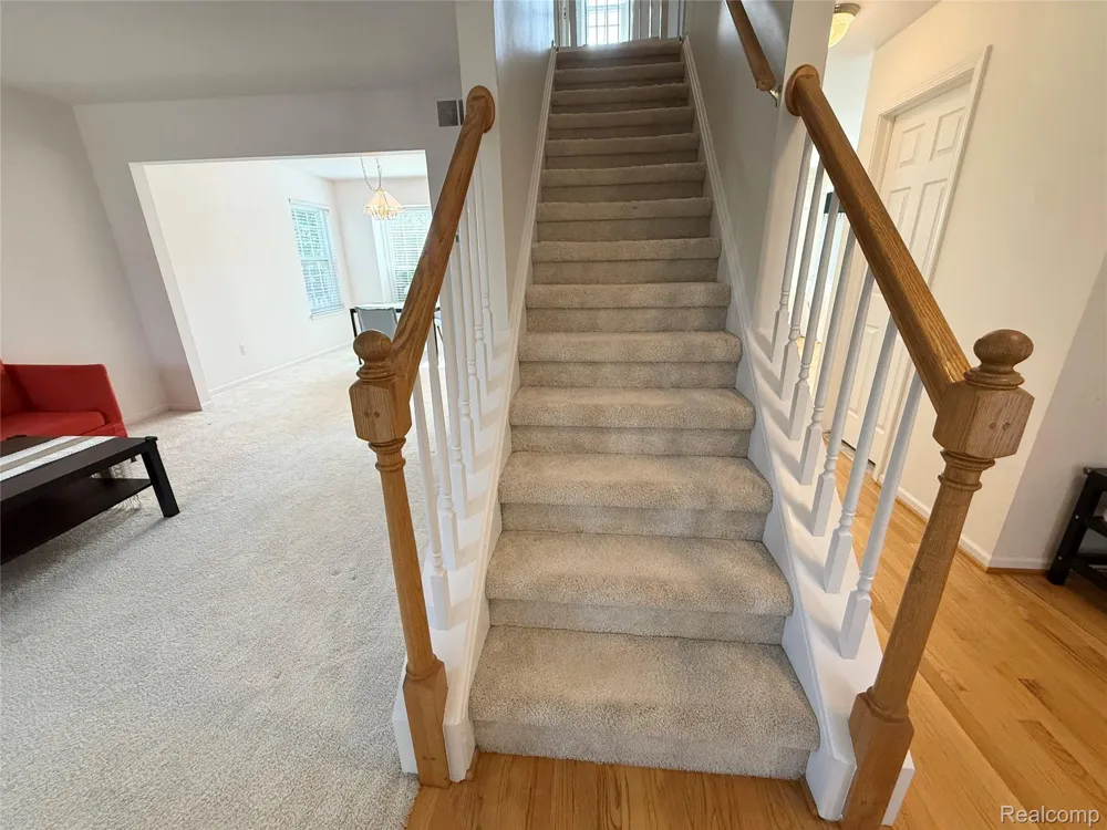 47114 Scarlet Drive S Novi City, MI 48374