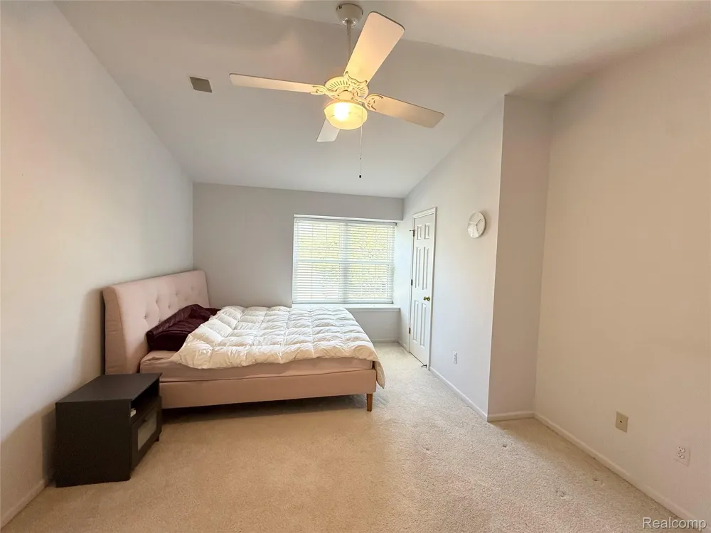 47114 Scarlet Drive S Novi City, MI 48374