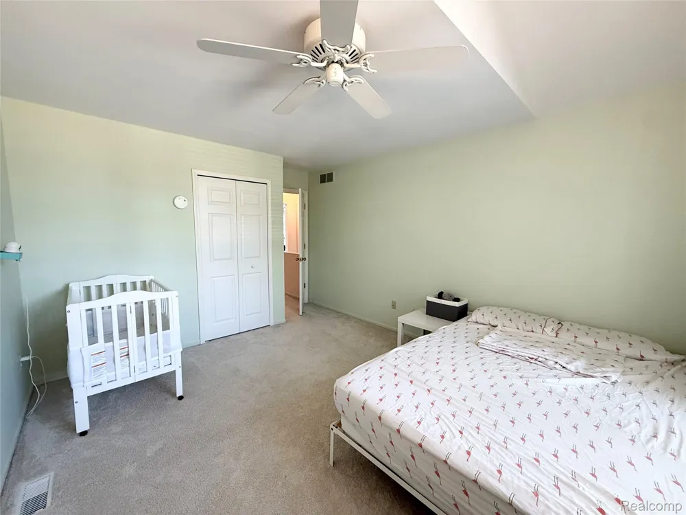 47114 Scarlet Drive S Novi City, MI 48374