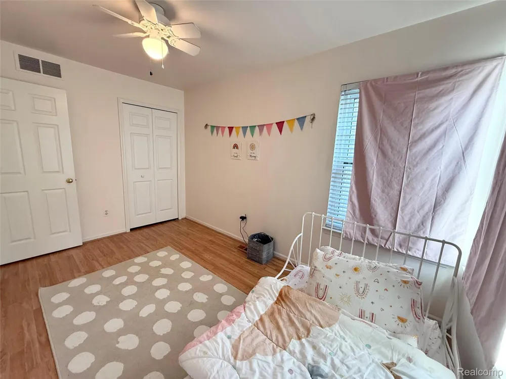 47114 Scarlet Drive S Novi City, MI 48374