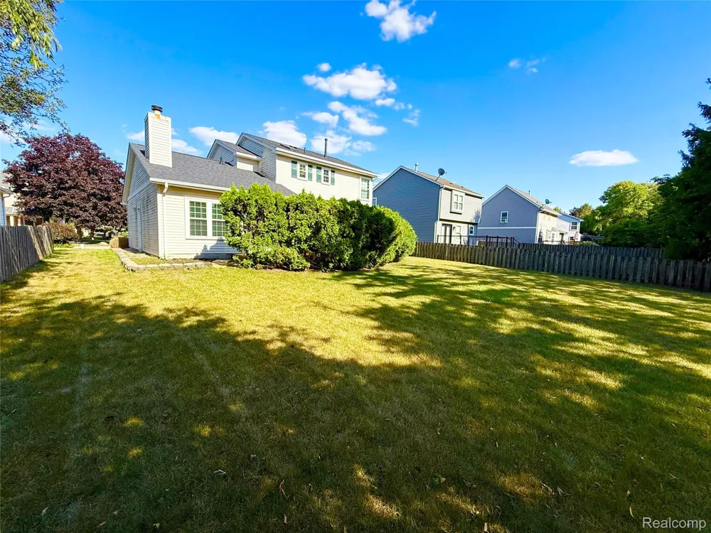 47114 Scarlet Drive S Novi City, MI 48374
