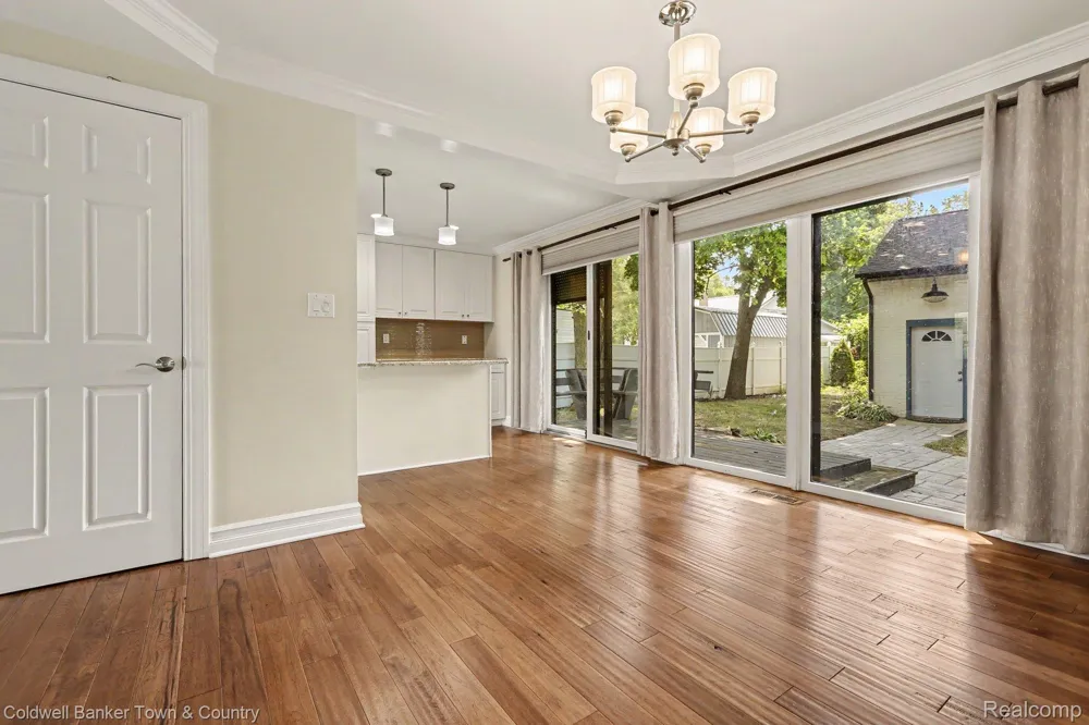 160 E Shore Drive Northfield Township, MI 48189