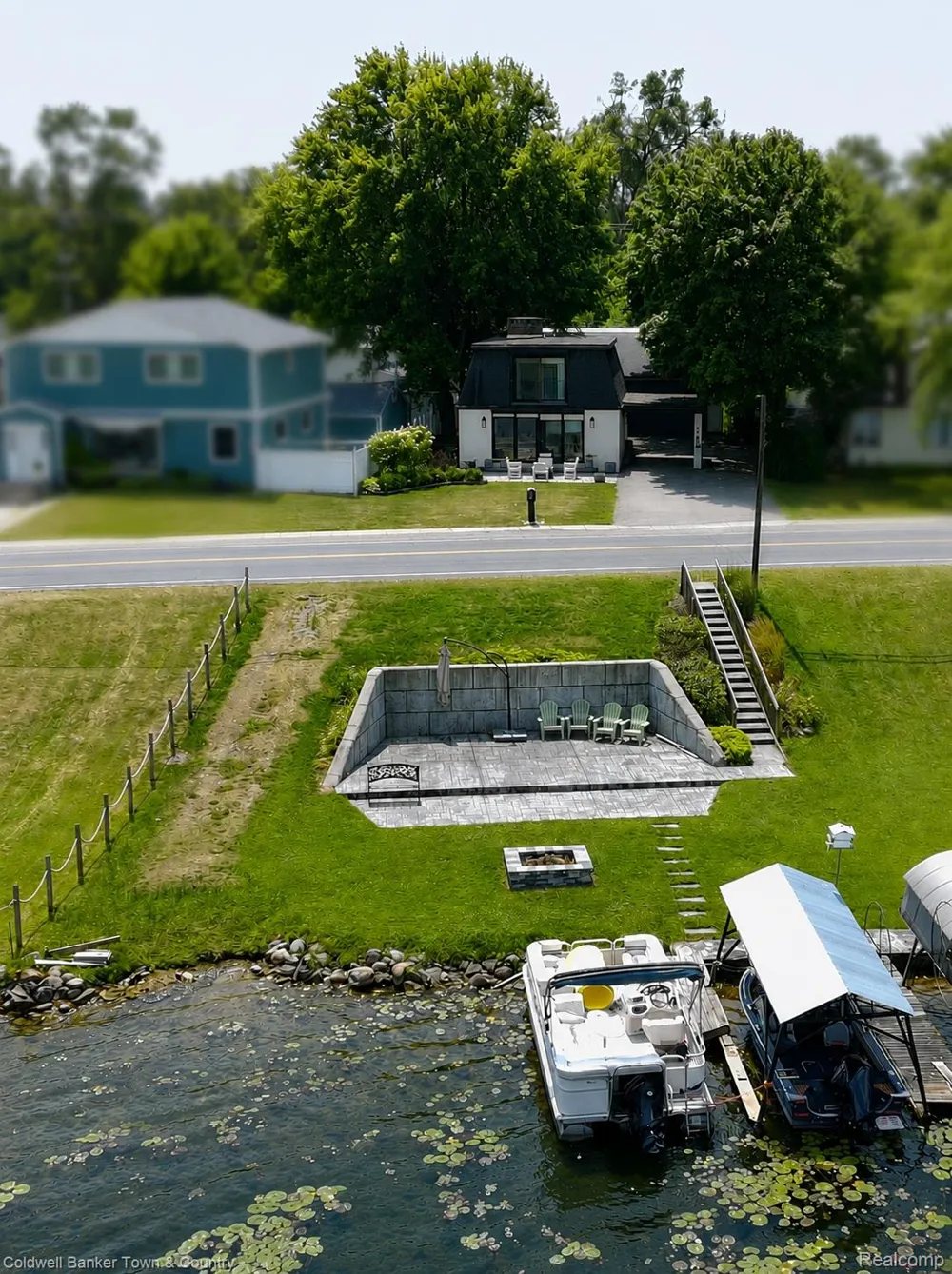160 E Shore Drive Northfield Township, MI 48189