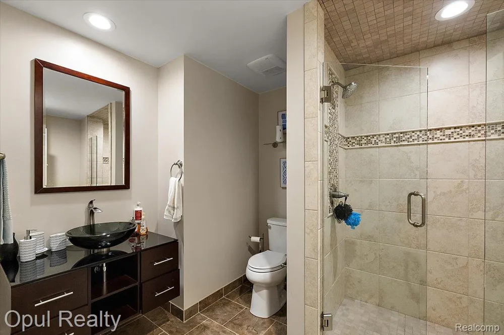 5164 Birch Lane Springfield Charter Township, MI 48350