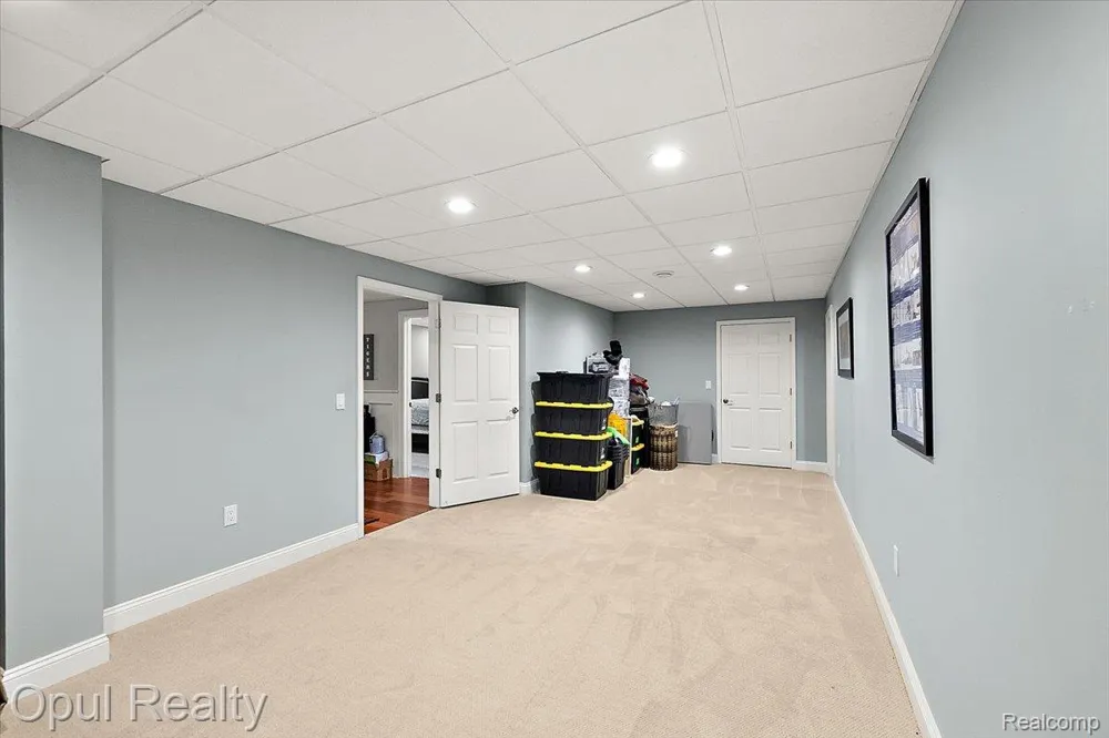 5164 Birch Lane Springfield Charter Township, MI 48350