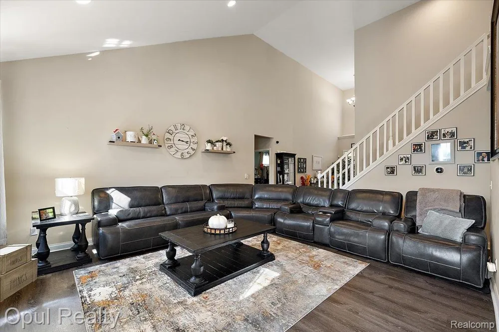 5164 Birch Lane Springfield Charter Township, MI 48350