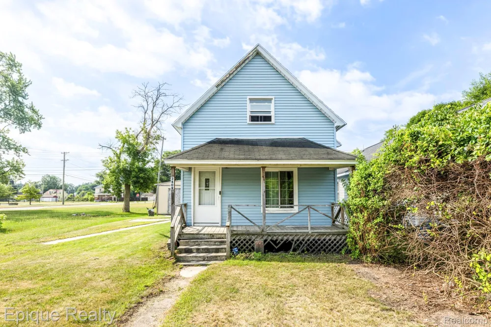 2808 Goulden Street Port Huron City, MI 48060