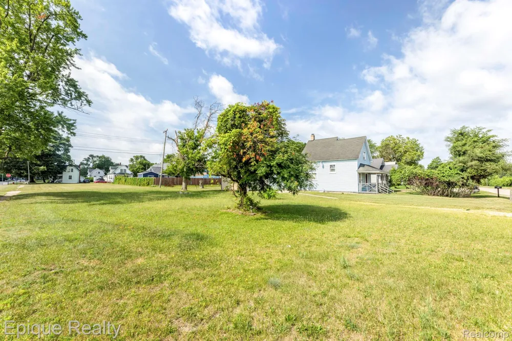 2808 Goulden Street Port Huron City, MI 48060