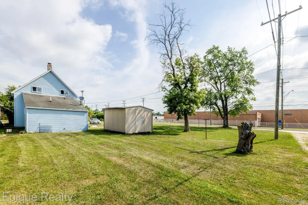 2808 Goulden Street Port Huron City, MI 48060