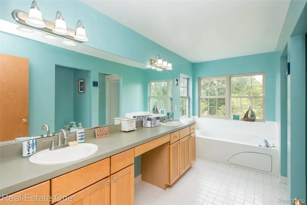 145 S Stockbridge Road White Oak Township, MI 48892
