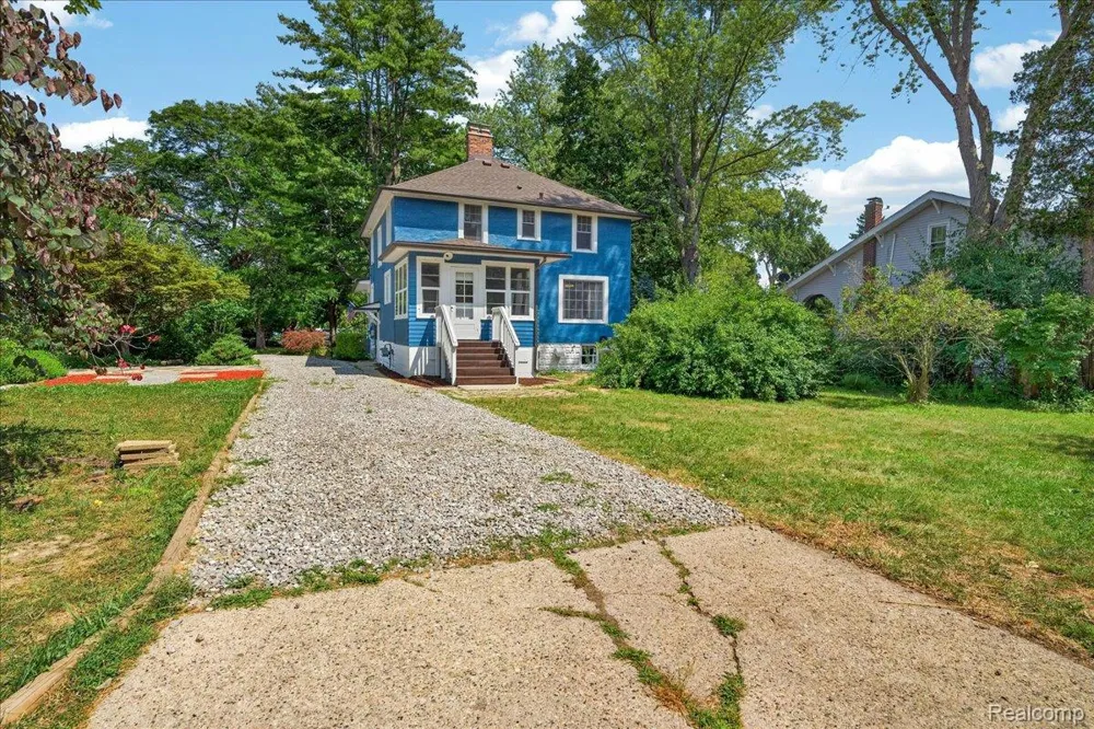 27108 E River Road Grosse Ile Township, MI 48138