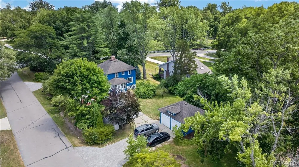 27108 E River Road Grosse Ile Township, MI 48138