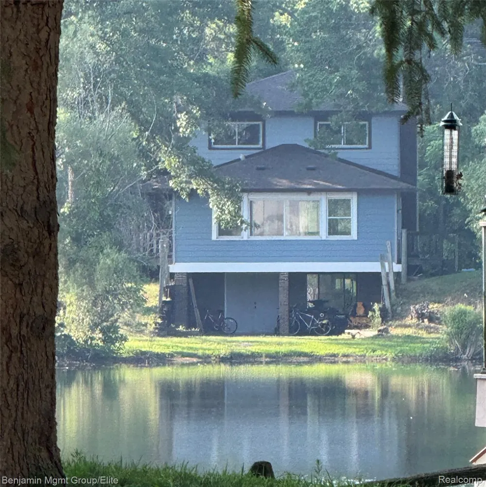 6764 Grand Beach Drive Genoa Township, MI 48114